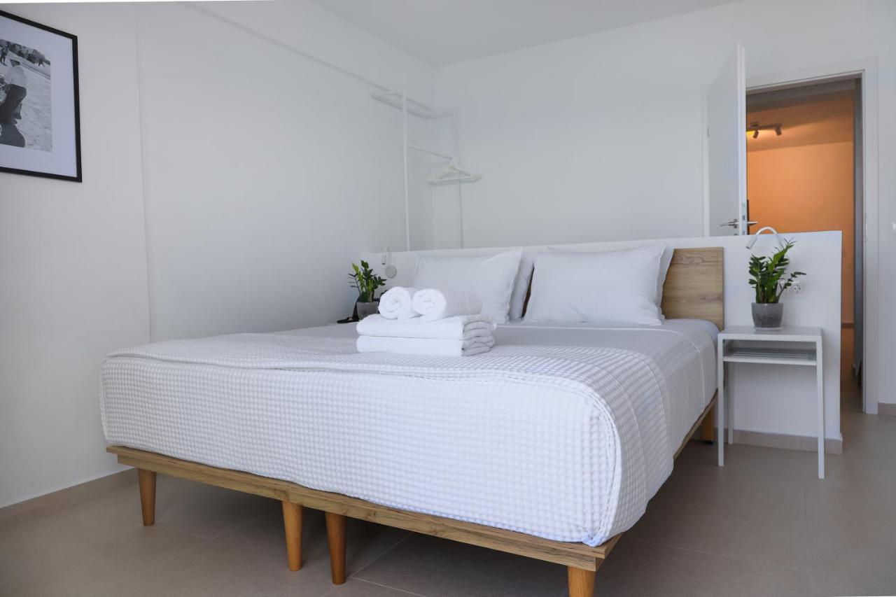 Sea Breeze Hotel (Adults Only) แอร์ซอนิสซอส ภายนอก รูปภาพ